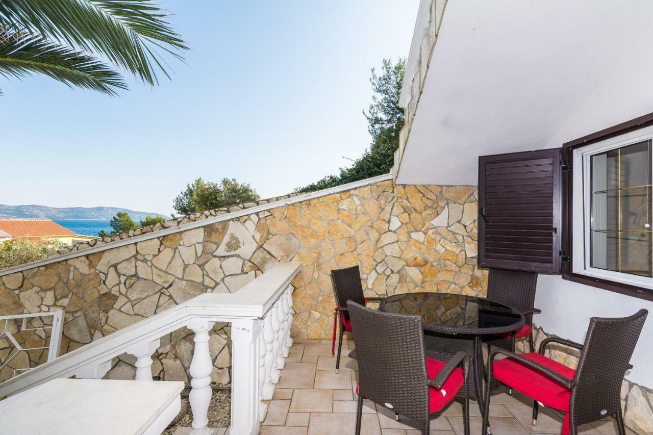 Villa Iz Veli Iz Exterior photo
