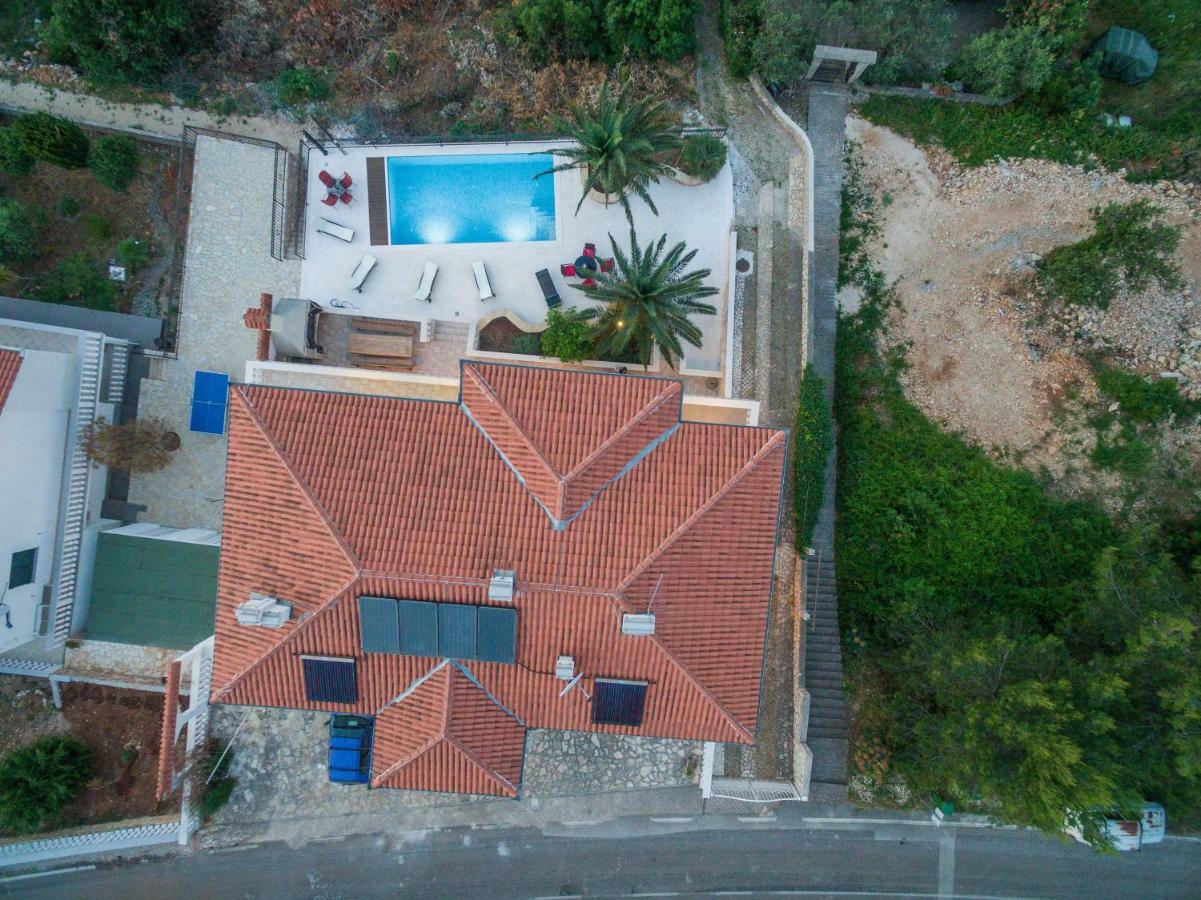 Villa Iz Veli Iz Exterior photo