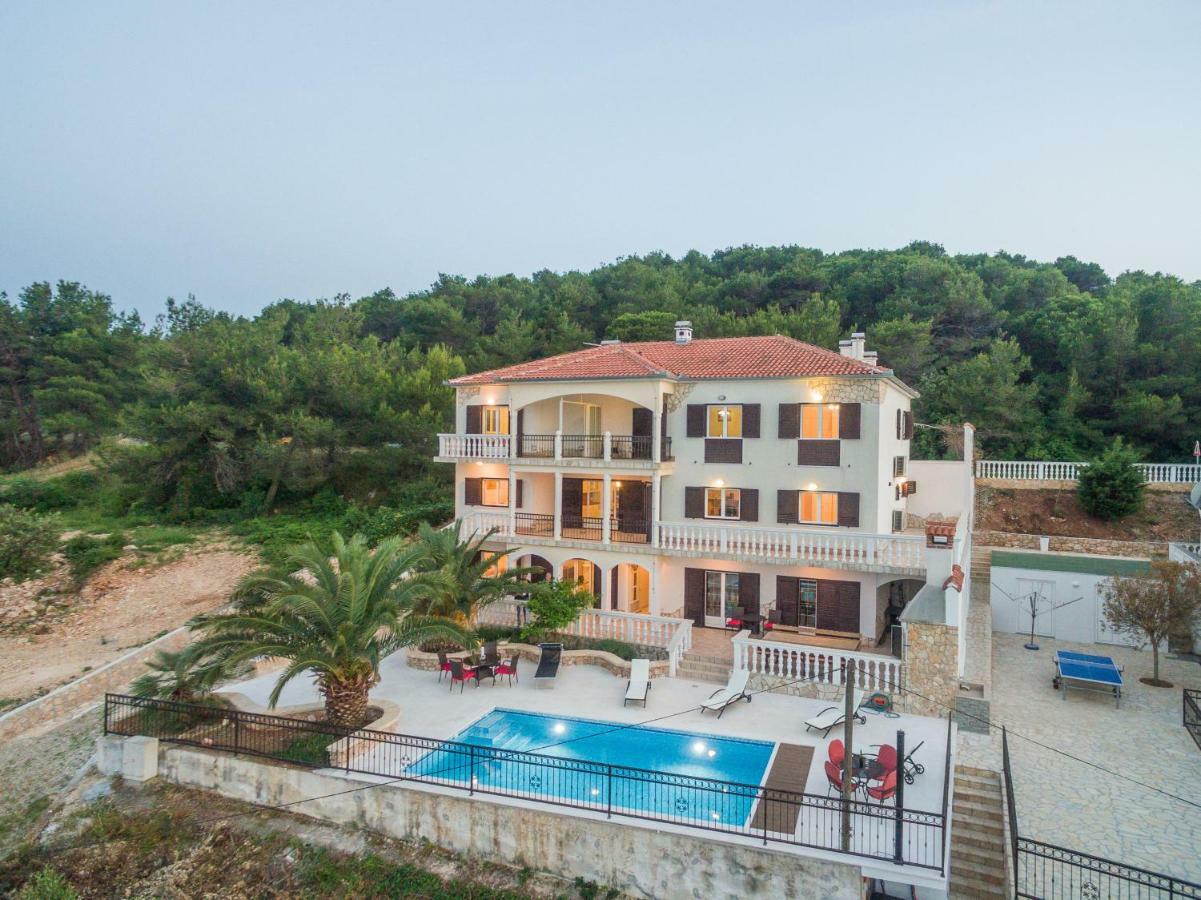Villa Iz Veli Iz Exterior photo