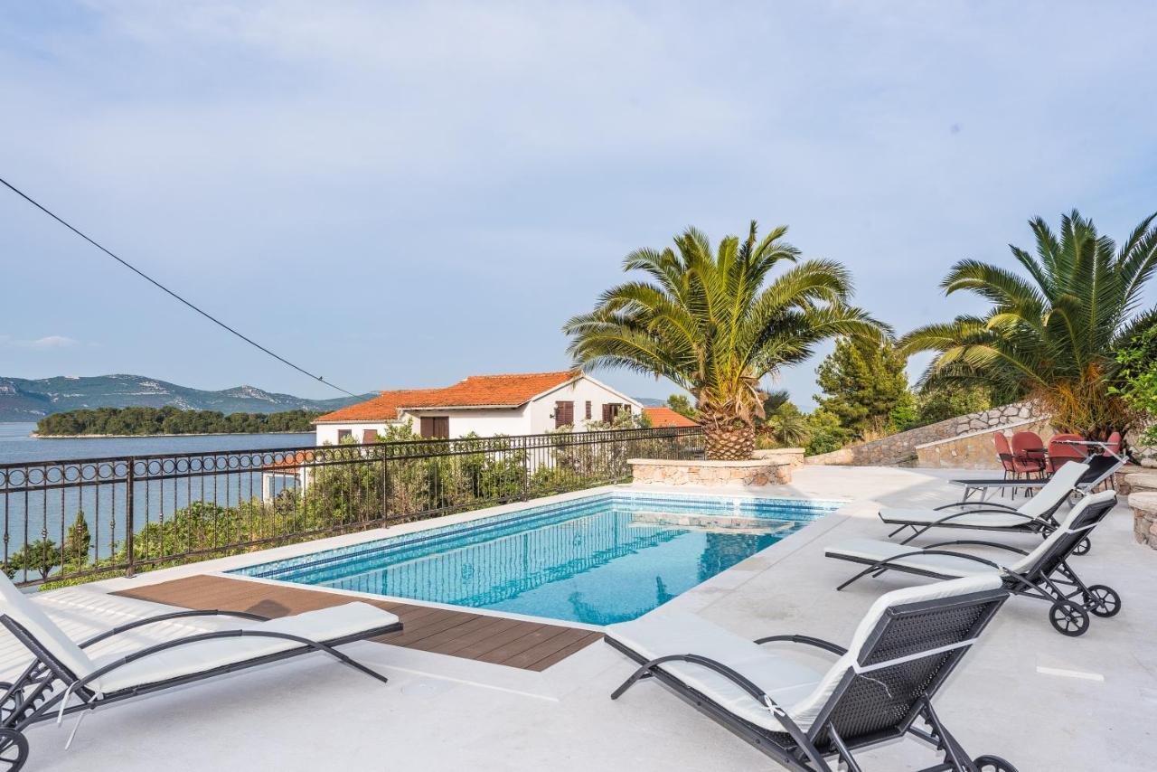 Villa Iz Veli Iz Exterior photo