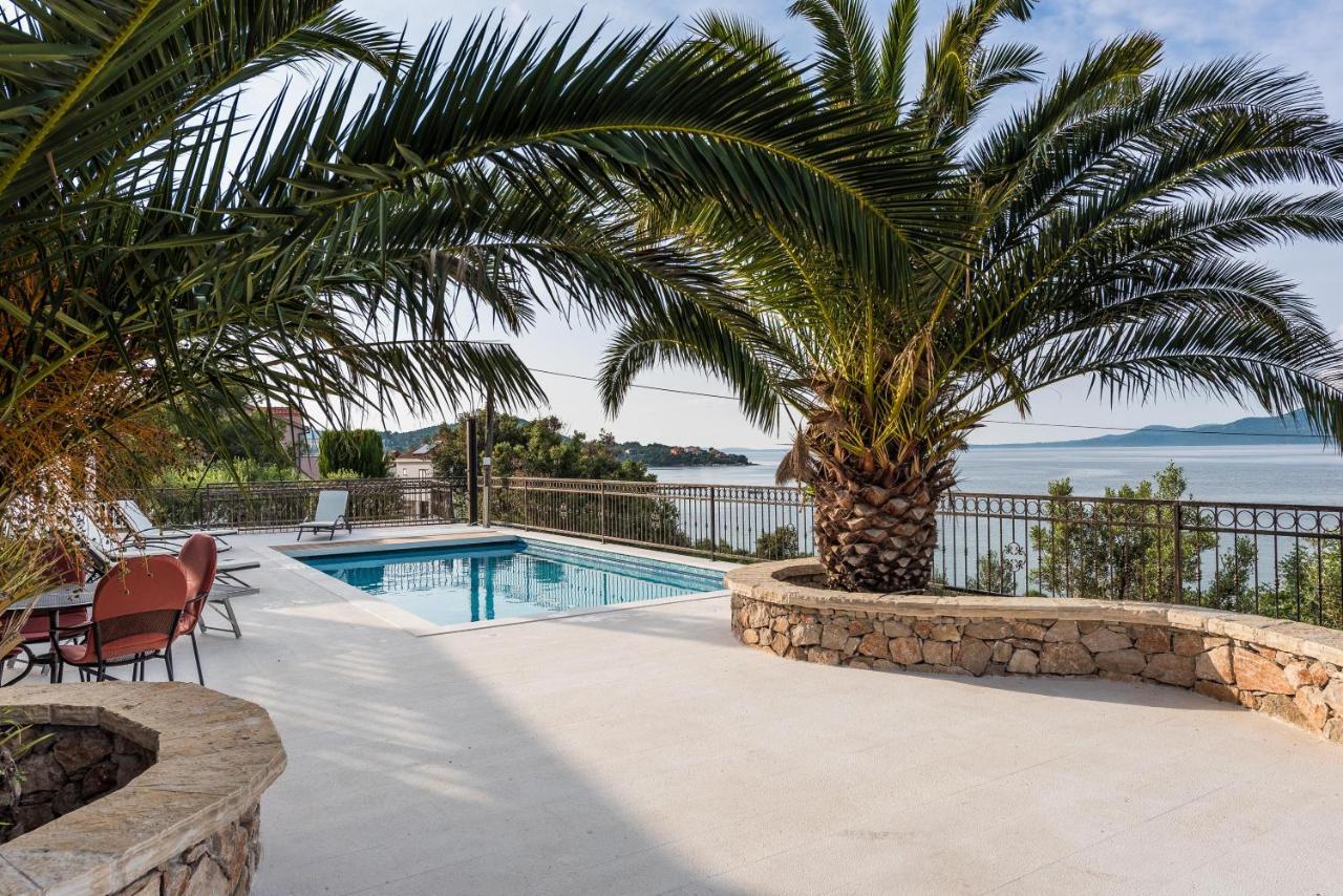 Villa Iz Veli Iz Exterior photo
