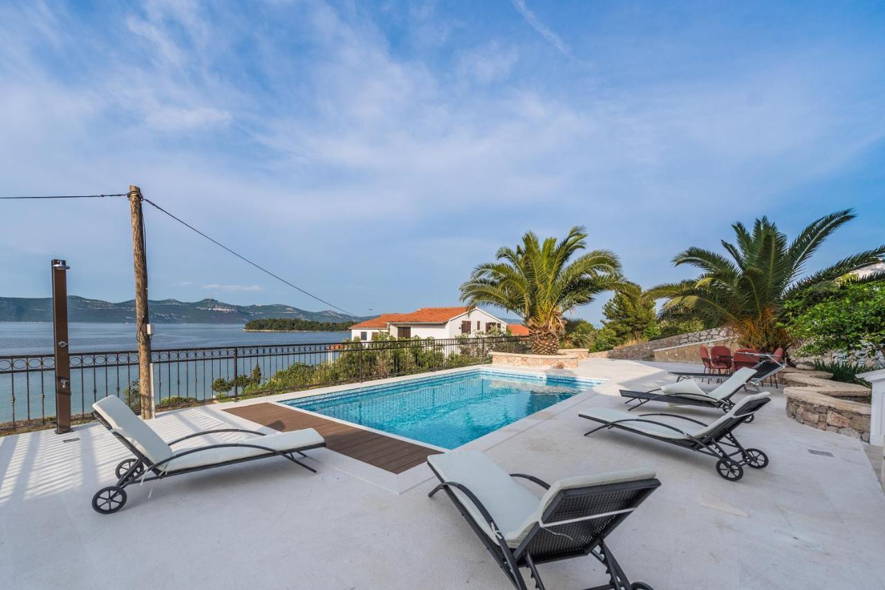 Villa Iz Veli Iz Exterior photo